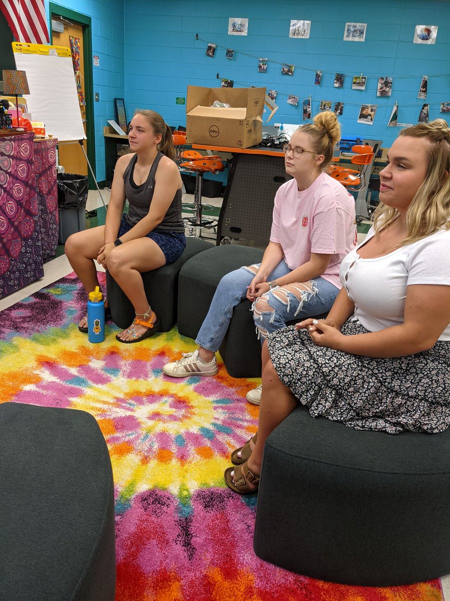 DchsWv's tweet photo. Gathered to watch the first half of awards, and although we had no National Finalists in the objective tests, WV did have TWO make top 10!
Congratulations to John Marshall High School &amp; Tyler County Middle School for having National Finalists!!
#fblanlc21 https://t.co/CykJzG1lCs