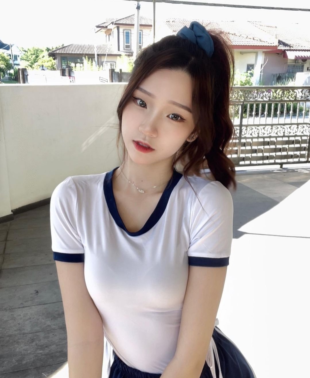 xy. on X: 我们不是很熟叫美女就好了t.cosD07l5nncX  X