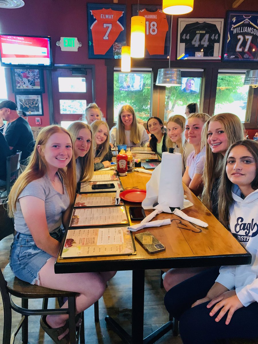 06Dewitt's tweet photo. Bracket play @COSparkFire starts tomorrow and the Eagles have a 1 seed!!  The girls had fun at a team dinner tonight to celebrate their success so far and to game plan for tomorrow!  @darrellbootcamp @TCSFastpitch @statechampsmich @ImpactRetweets @BBOS_Nation https://t.co/UEzFJGCXjx