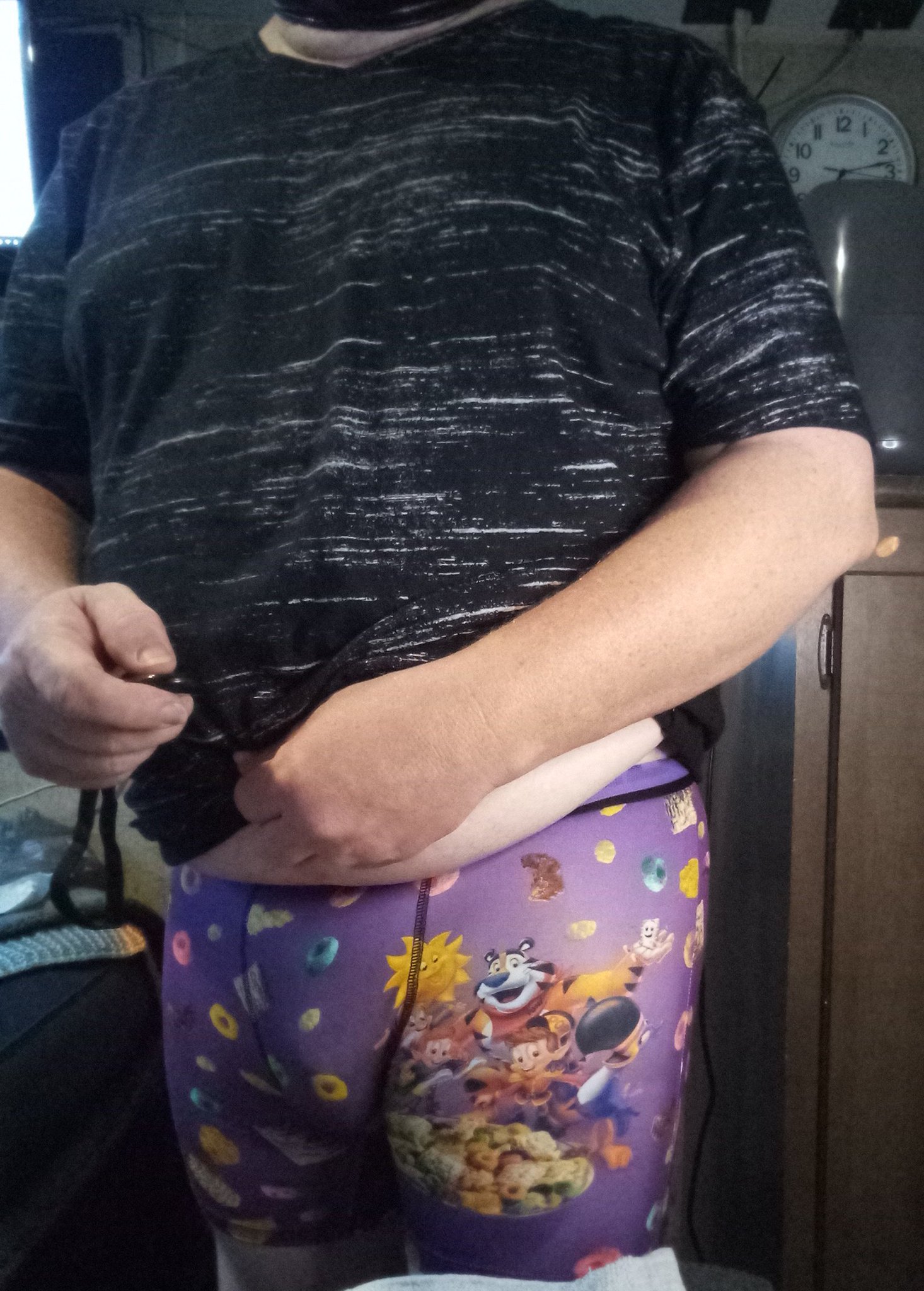 1 pic. Me and the new pair of fun underwear https://t.co/zWywKl2QcU