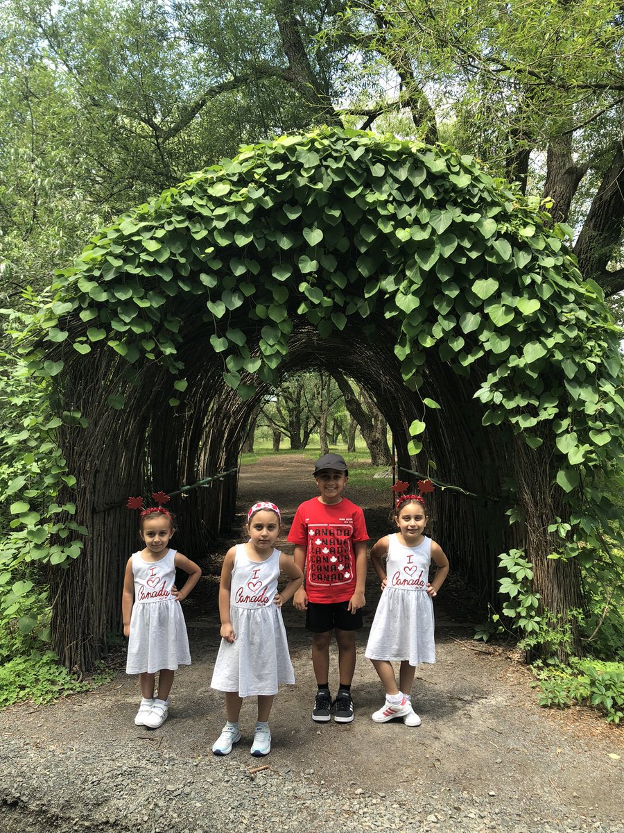 AngieMezher's tweet photo. Happy 🇨🇦Canada day🇨🇦 all the way from Montreal Botanical Garden 🌲🌾🌸🌼🌺 @MissAdamsSMY @MrsCarrollSMY @MmeLuna_SMY @CindyDilamarter @EvertCaterina @MissBSMY @MmeVadeboncoeur https://t.co/gdchwVh3fJ