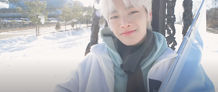 JeonginnieHour's tweet photo. Hi, this is a new hourly account dedicated to Yang Jeongin, I.N of Stray Kids.

If you can, follow me, rt and activate notifications to help, I would be very happy

Thank you very much, hope you enjoy <3 https://t.co/W1T2peSCAH