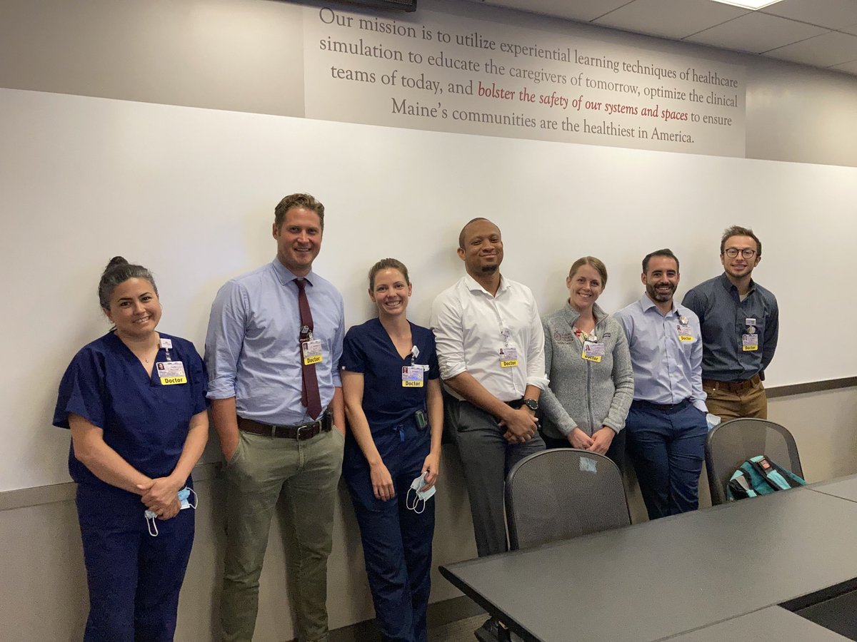 MaineMedSurgery's tweet image. It’s official! First day at work for our ⁦@MaineMedSurgery and ⁦@MaineMedVasc⁩ interns.  
#internbootcamp