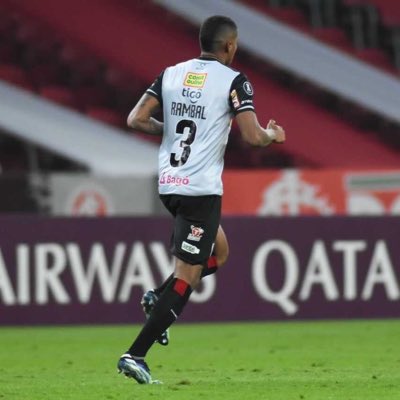 RambalAlex's tweet photo. #NuevaFotoDePerfil https://t.co/FsW3fvz3md