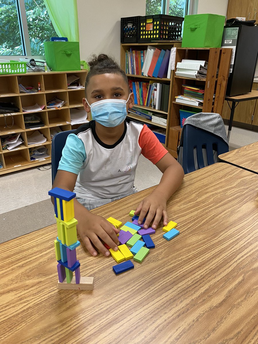 khbishop6's tweet photo. @melsithole @riverslionsroar @APS_SarahSmith @APS_SmithAP @TommyUsherAPS @ERESPrincipal @EmilyBoatright @melsithole your staff did an amazing job of welcoming us, supporting us, all for the good of the kids!  We loved every minute of being a part of your ARA and PowerUp summer program. https://t.co/TH7PMcD2hc