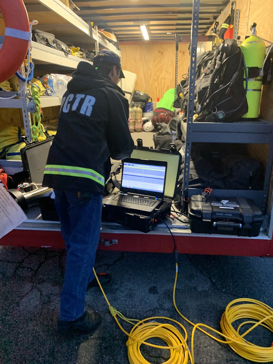 PCTRT's tweet photo. PCTRT dive team searching for a missing swimmer in Hingham using a side scan sonar that was made in Wareham by Edge tech. @EdgeTechMarine #PCTRT https://t.co/rbwQ5FL9IU