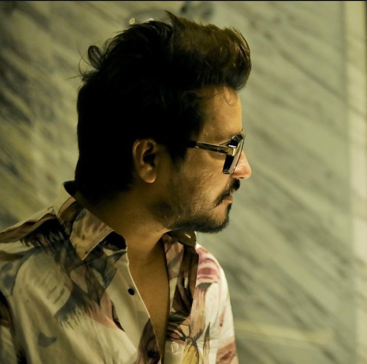 FatehKhanking's tweet photo. @kunaalvermaa77 happy birthday 🎂...Kunaal bhai
May you be happy always!... You are big Rockstar. https://t.co/ikwLZAPUZg