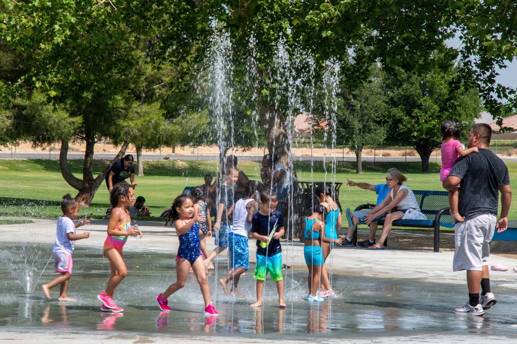 cityoflancaster's tweet photo. Have you heard? The splash pad is open at Tierra Bonita Park, daily from 10 a.m. to 6 p.m.! 🌊 ⁠Here’s a fun fact: Tierra Bonita translates to “Beautiful Land.” Have you visited the park lately? #PlayOutside #LancasterSummer #TierraBonitaPark https://t.co/9dAKpc0o4k