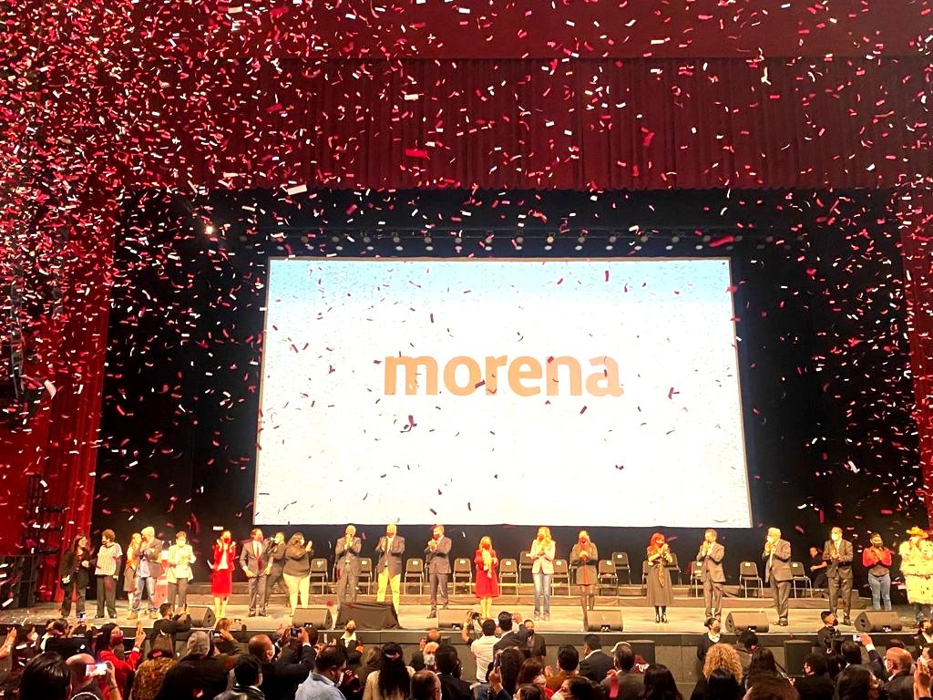 PDuranReveles's tweet photo. La transformación del país está en marcha gracias a nuestro Presidente @lopezobrador_ quien hace 3 años logró una victoria aplastante e inobjetable en las urnas. https://t.co/cOllGt4E8K