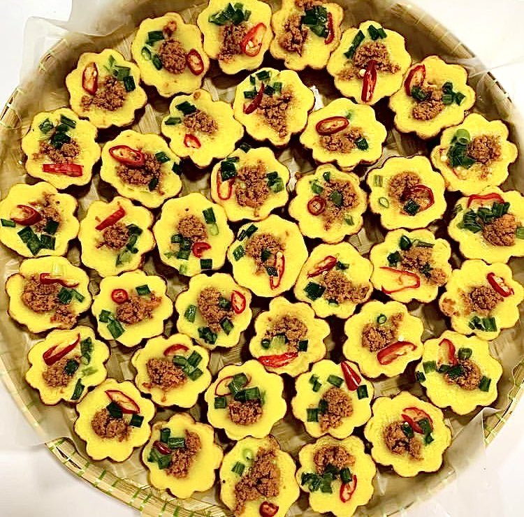 kuihtalammy's tweet photo. Rindu kuih muih tempatan? Order #TalamSeries: Kuih koci labu/pulut hitam, nona manis, kuih cara berlauk - RM37/30pc sahaja! Mohon RT @Twt__Kajang  

Order sini ➡️ https://t.co/qKVhLVZW7k https://t.co/NnvOLzwckG