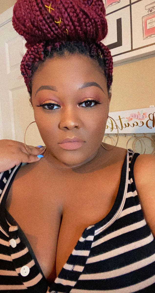 's tweet image. 3 day wkend begins 🖤🖤🖤#HelloJuly #30PlusTwitter #BigFineTwitter