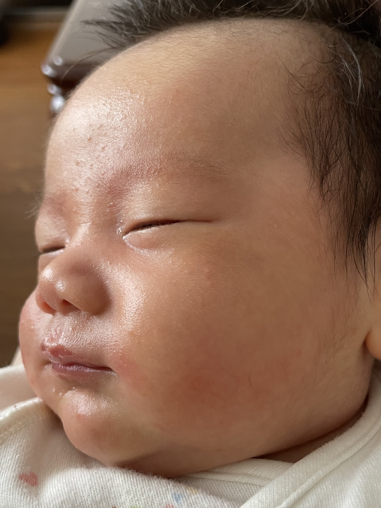 指定する 泣いている 女将 生後 1 ヶ月 ブツブツ デザート ロマンチック 観点