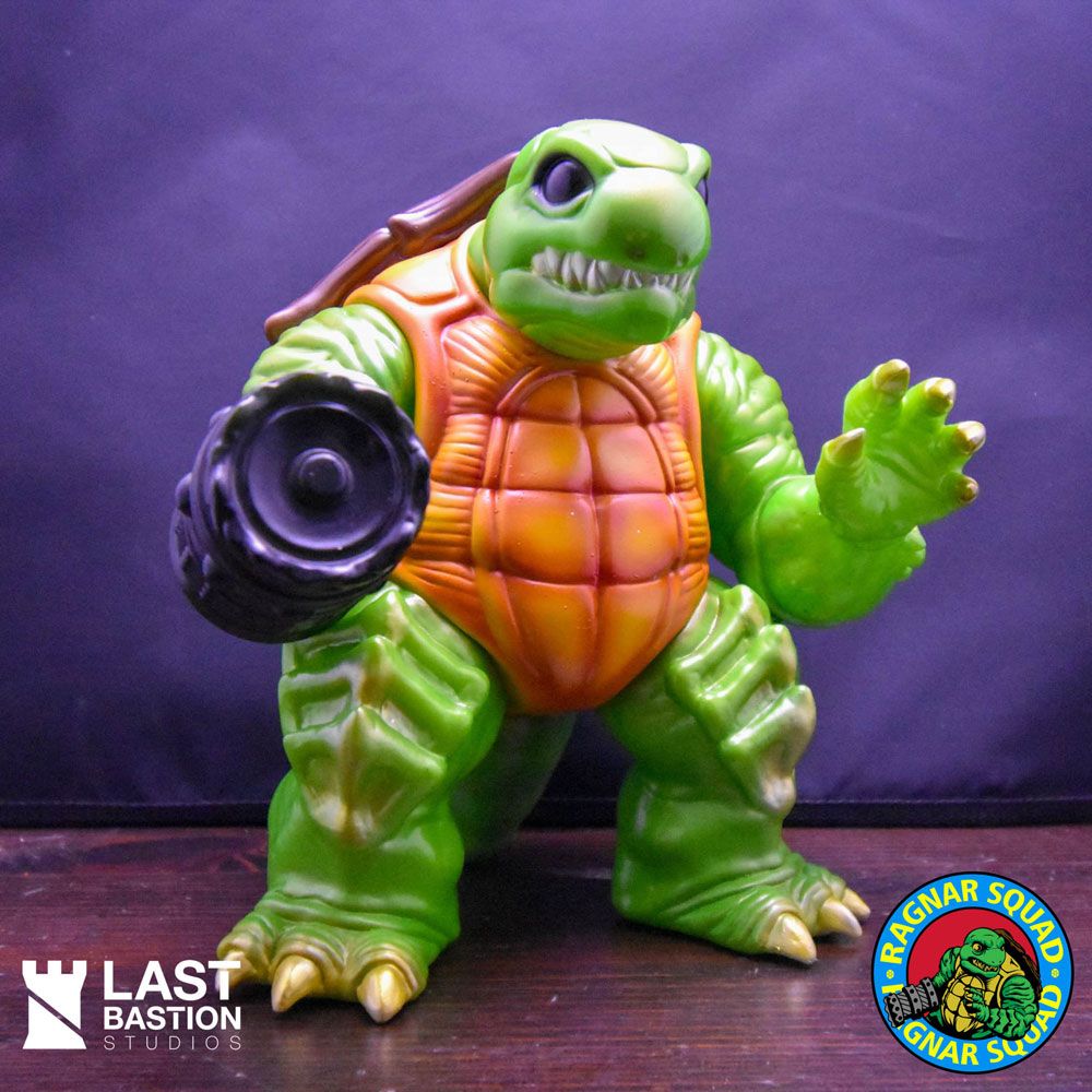 spankystokes's tweet image. Painted RAGNAR vinyl figure &quot;Original&quot; colorway... released!!! dlvr.it/S2tyhm #LimitedEdition #NeoKaiju #PreOrder #Ragnar #SoftVinyl