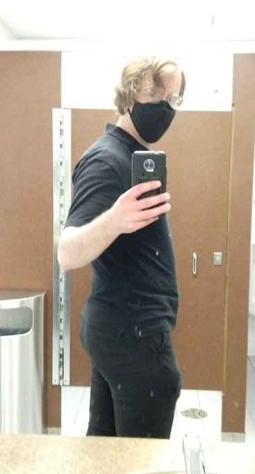 A couple straight coworkers have told me that I am "Build REALLY well". Would you consider this to be<a href="/tag/newprofilepic"class="tags"><span>#newprofilepic</span></a>