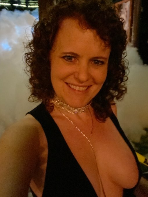 Another foam party https://t.co/RKml8eGaiM<a href="/tag/30daysoflingerie"class="tags"><span>#30daysoflingerie</span></a>