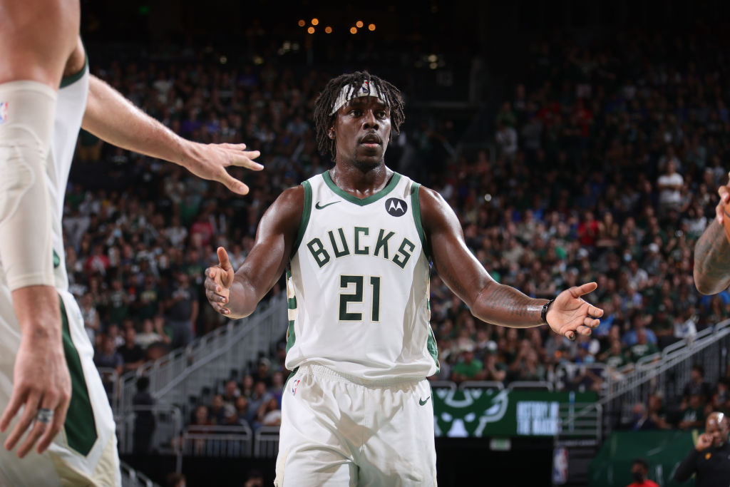 Espn Stats Info On Twitter Jrue Holiday Is The First Player In Bucks History With Multiple 25 Point 10 Assist Games In The Playoffs