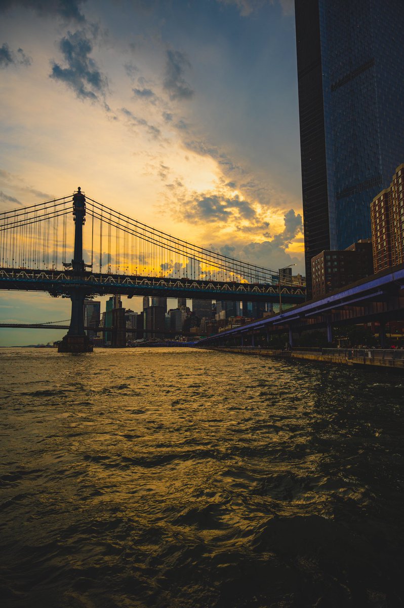 ChrisFeliz_'s tweet image. Storms and Sunsets