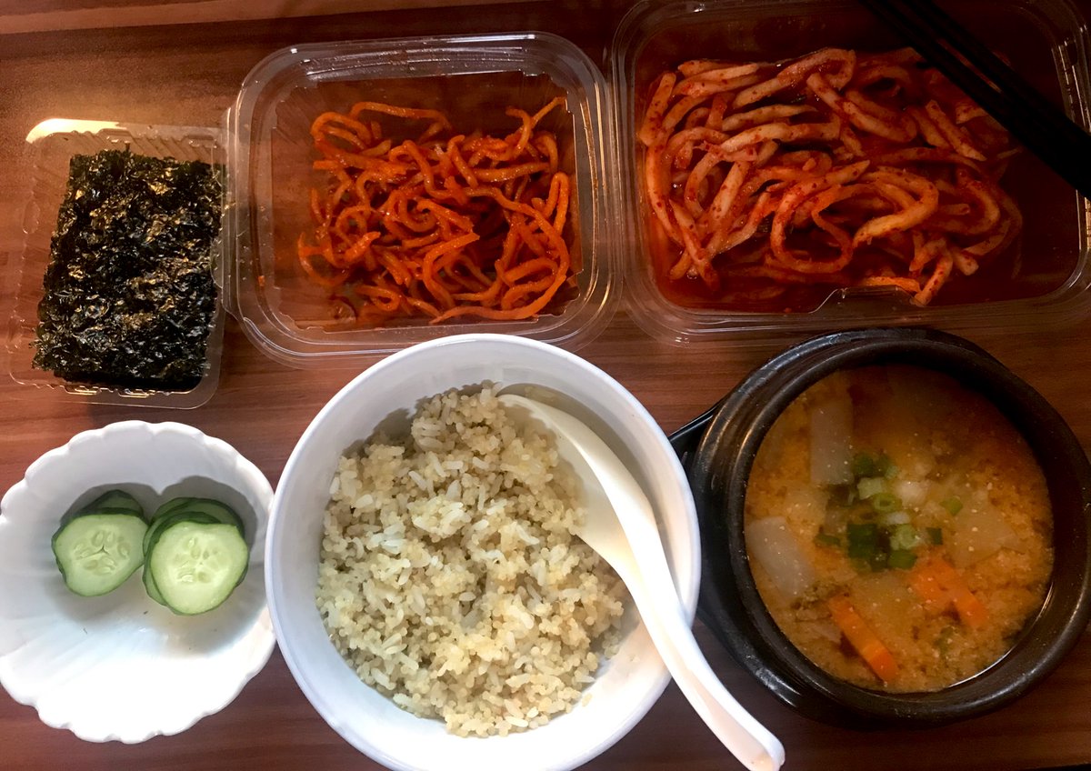 mocchisama's tweet photo. Eating the kind of food I ate growing up is healing https://t.co/EwuLb2S0FV