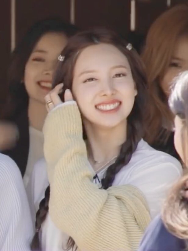 shes so pretty in braid