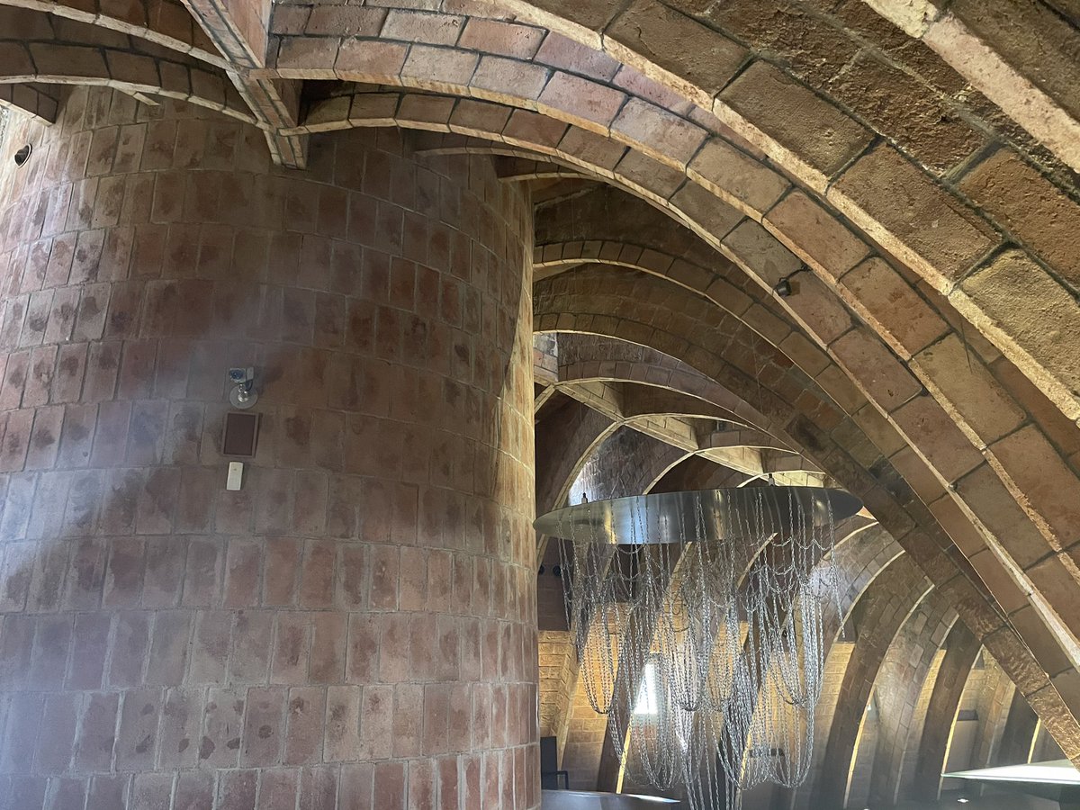 realroyhuff's tweet photo. #LaPadrera #CasaMila #Gaudi #Barcelona under roof https://t.co/07nPQTvxNW