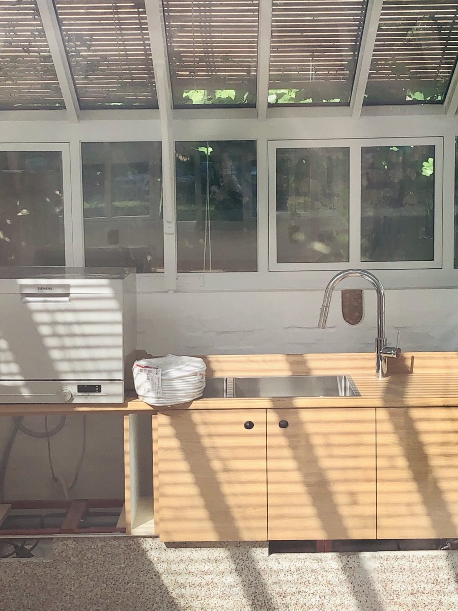 [🌷] L’inauguration de la serre thérapeutique de ⁦@CliniqueSJD⁩, pour les soins de suivi oncologique, est imminente et ⁦<a href="/SurLaRueOudinot/">ASSRO LaRueOudinot</a>⁩ s’est engagée à contribuer (modestement) au confort des malades dans ce nouveau lieu.
⁦<a href="/SaintJeandeDieu/">Saint Jean de Dieu</a>⁩ 
⁦<a href="/mairie7/">Mairie du 7e Paris</a>⁩