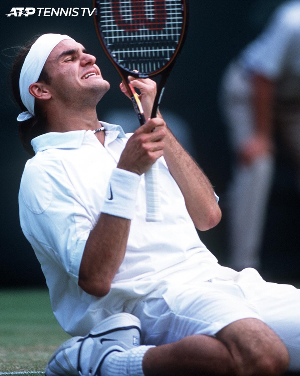 TennisTV's tweet photo. July 2, 2001 😯

#OnThisDay 20 years ago, a 19-year-old @rogerfederer stunned seven-time champion Pete Sampras on Centre Court in the @Wimbledon fourth round! https://t.co/XtjP1XoEbI