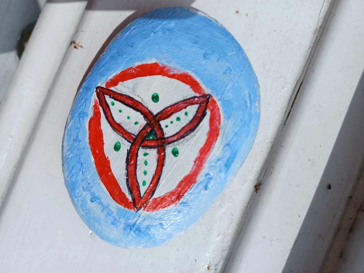 Celtic art 🎨 as one of the many activities of the Irish Experience 🇮🇪 Summer Course 

#irishsummer #IB