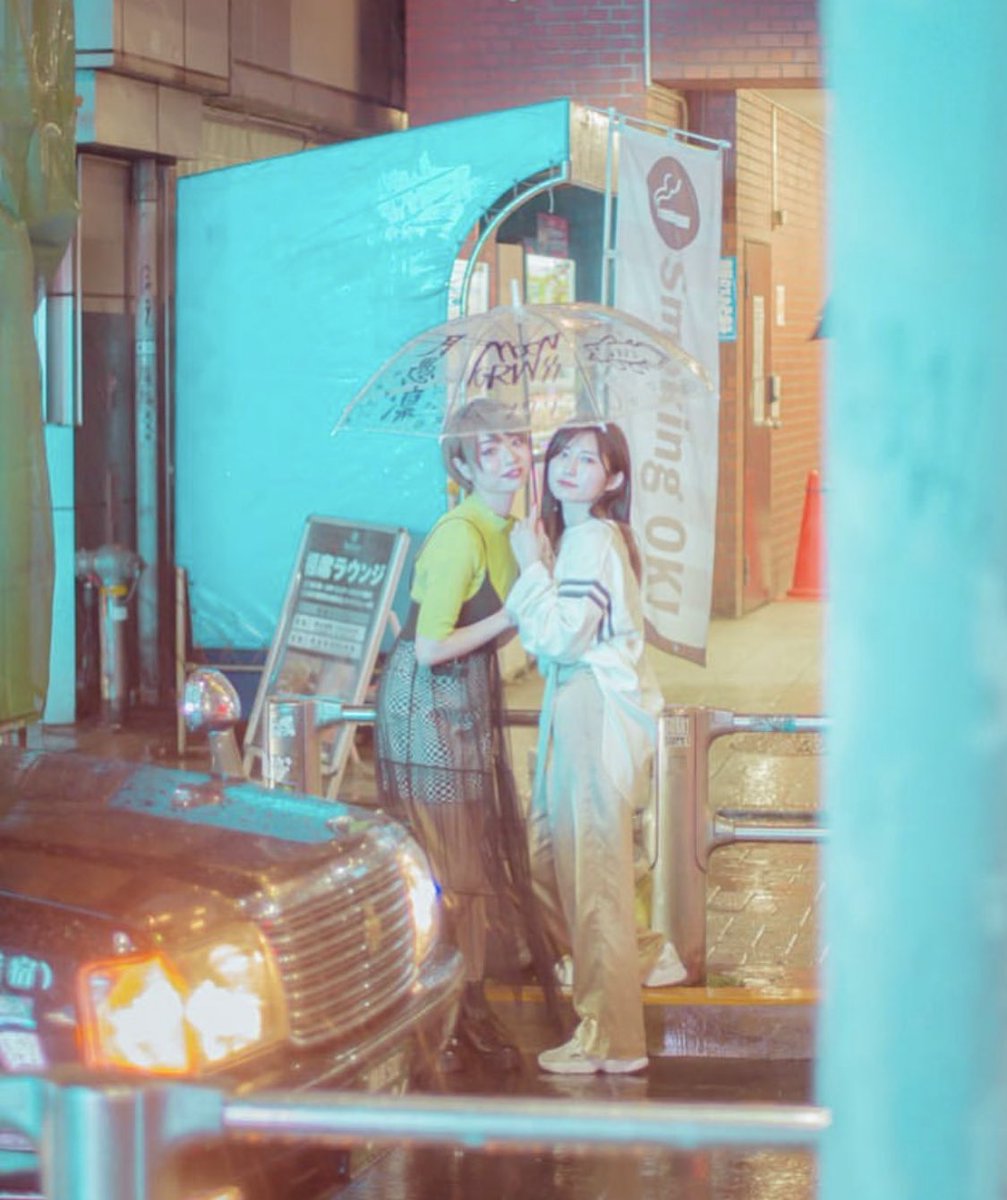realistic_428's tweet photo. Moon Grin 
@moon_grin116  

●経歴：
高校の軽音でLUNAと知り合って、大学を卒業した後に2人でDTMを始めました。
2019年にインディーズレーベルからデビュー。
現在は自主レーベルSTARS AND TRACKSを2人で運営しています。 https://t.co/tsTsp5Z8kM