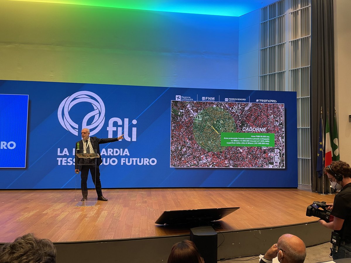 lucarallo's tweet photo. “Idrogeno e ossigeno. La mobilità del futuro sarà ibrida. Combinare foreste naturali con foreste sintetiche. Una copertura di 72000 mq, una foresta sintetica pensile pari a 6 volte il Duomo di Milano” - Andrea Gibelli, Presidente @FNM_Group 

#FILIProject #2luglio @RegLombardia https://t.co/ZgEhKRHPPy