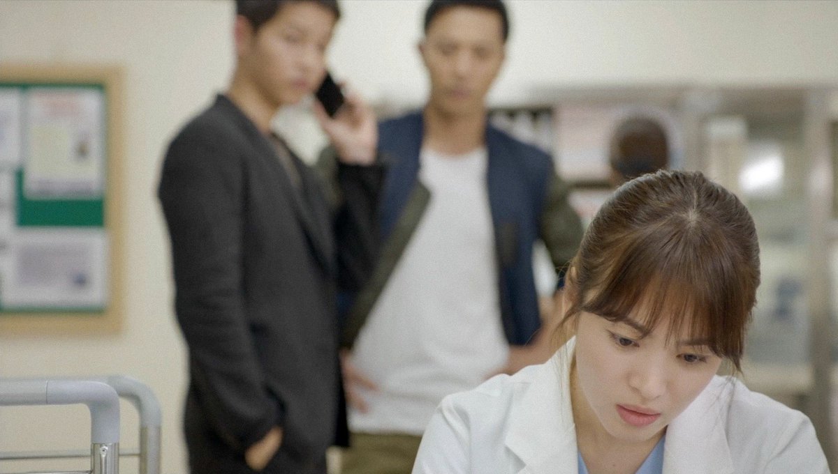 kdramablogs's tweet photo. — Descendants of The Sun (2016) https://t.co/SWnubqR2k3