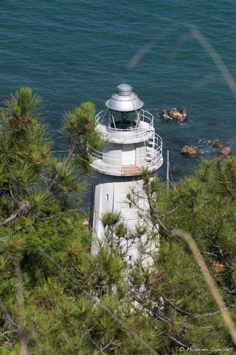 bookmarchs's tweet photo. Cartoline dal festival: il Faro di Pedaso, simbolo della Pedaso marinara, fu costruito nel 1877.

#cartolinedalfestival #iluoghidelfestival #Pedaso #Faro #Lighthouse #BookMarchs2021 #attraversolospecchio #dallapartedeibambini #stiamoarrivando https://t.co/s3cOI1UFSC