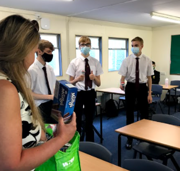 MissBackhouse1's tweet photo. What a lovely way to start the day! Ice creams for my form's good uniform recently. Thank you @Bassaleg6th!  #tuckyourshirtin @BassalegSchool1 https://t.co/UmMJcs7vOP