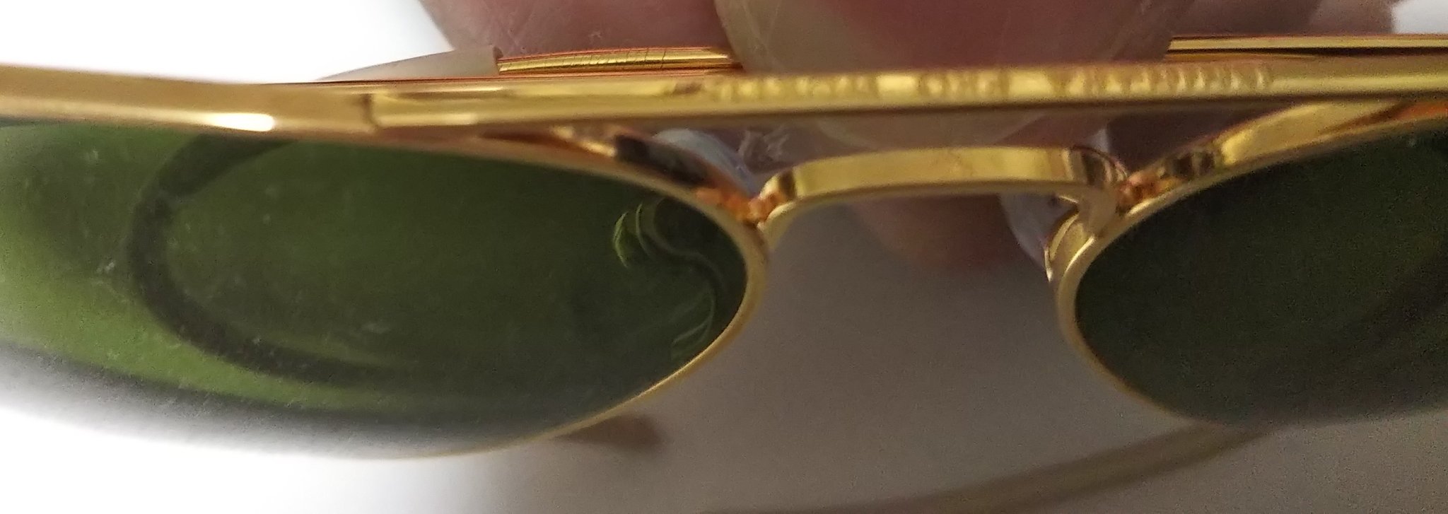 田中ケロ リングアナ 西部警察 ってドラマ知ってます 渡哲也さんが演じた大門団長が 撮影で実際に使用していたサングラス 知人が 石原裕次郎記念館が閉館した時に 譲り受けた本物です わかりにくいですが Ishihara Pro の刻印が入ってます