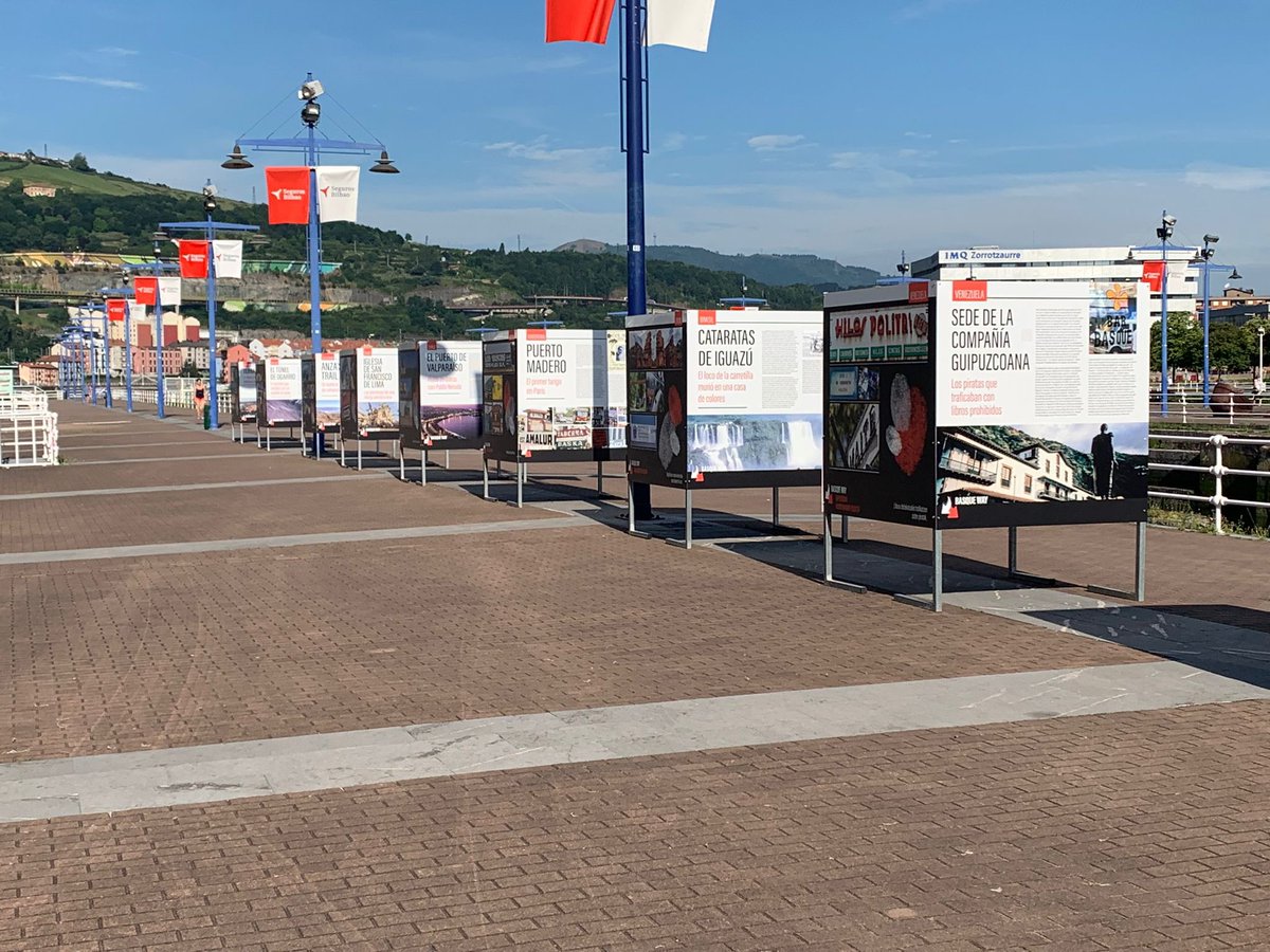 DenisItxaso's tweet photo. La expo #BasqueWay recala en el muelle Euskalduna junto al @Itsasmuseum de Bilbao. Promovida por la @DelGobPaisVasco y producida por @ACEcultura junto a @BizkaiaKultura, nos relata 12 fantásticas historias sobre la huella de los vascos en América.
👉 https://t.co/i1svVm1JMC https://t.co/ldaJ0n1pt8