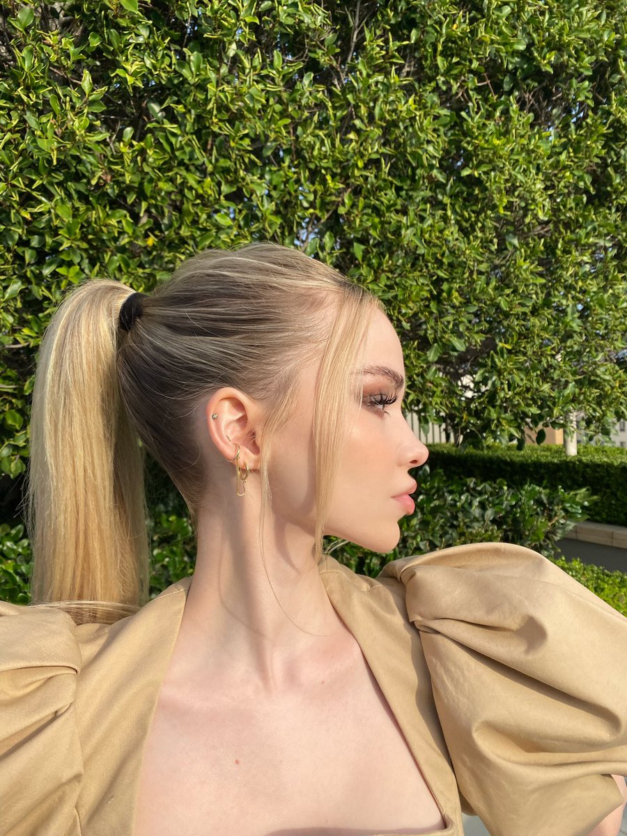 Dove Cameron For U T Co W8vmhycgzd Twitter