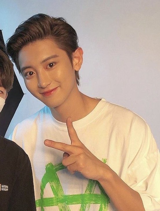 chanyeol pics tweet media