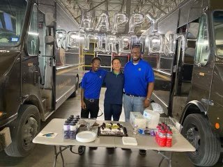 Dallas Hub Division Twilight! Happy Retirement to David Oviedo! David has been with UPS for 25 years. What a great send off by his Ft Sup Eli Alexander and FLS we will miss you David. <a href="/lathearon/">Thero Reed</a> <a href="/CliffMcClain4/">Cliff McClain</a> <a href="/dallas_hub/">Dallas Hub</a> <a href="/joeboyleups/">Joe Boyle</a>