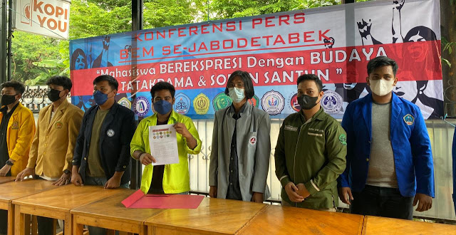 IpungLombok's tweet photo. Mahasiswa masa 20 tahun yg lalu jadi pengurus BEM. Dibayar berapa mereka ? 😂😂 https://t.co/pV13qwmXWj