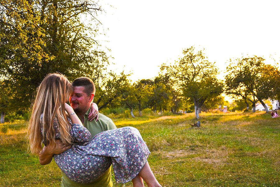 AiRelationship's tweet photo. Enjoy summer with your sweetheart. ❤ https://t.co/OVF1hOzgmz #Summer2021 #summer #summertime https://t.co/gSQJEus6v1