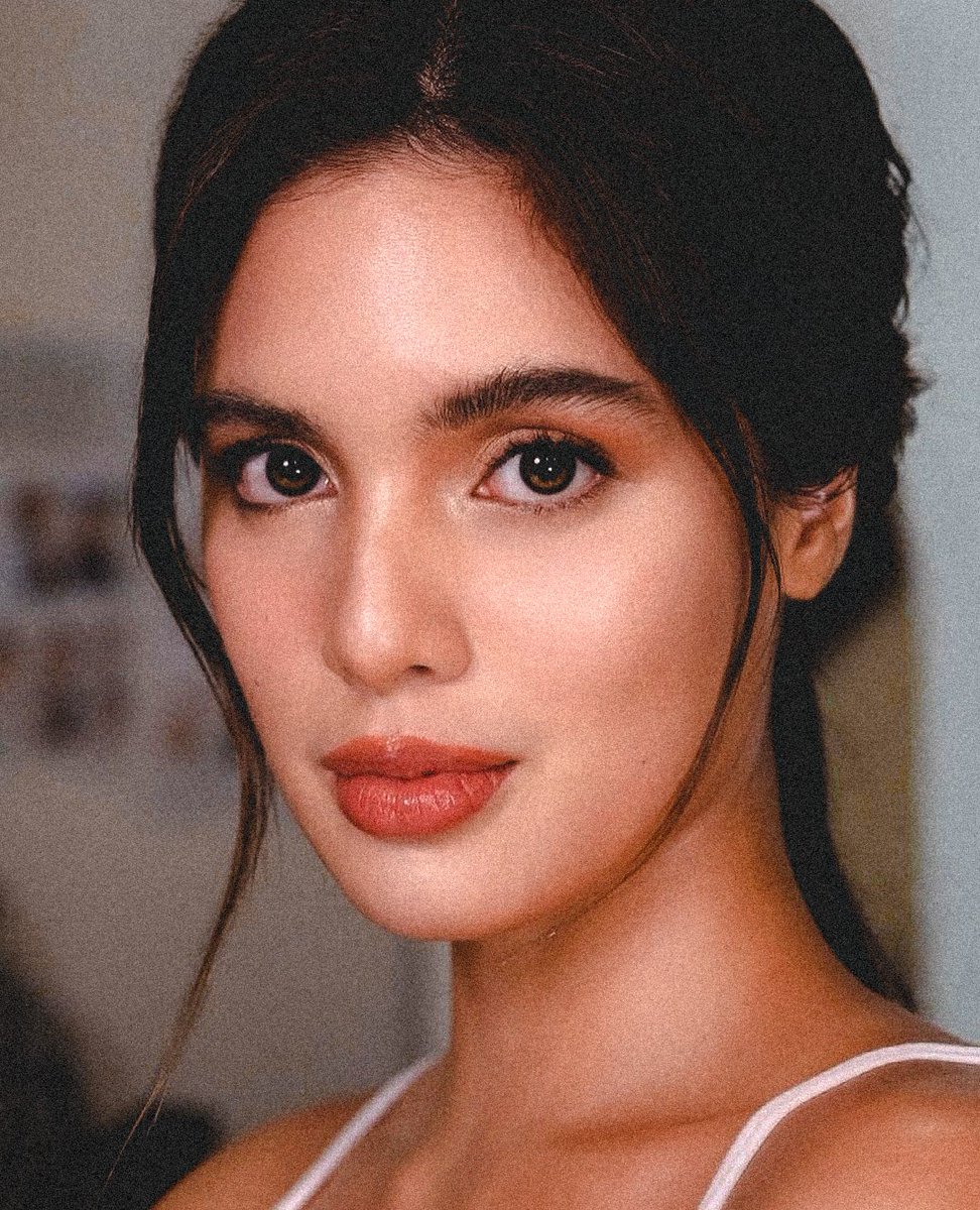 SOLIDMICHELLE's tweet photo. I’ll never forget the first time I looked into those eyes of yours…that’s the day I fell in love. ✨💘

@MichelleVito https://t.co/jjRHG7yZ6k