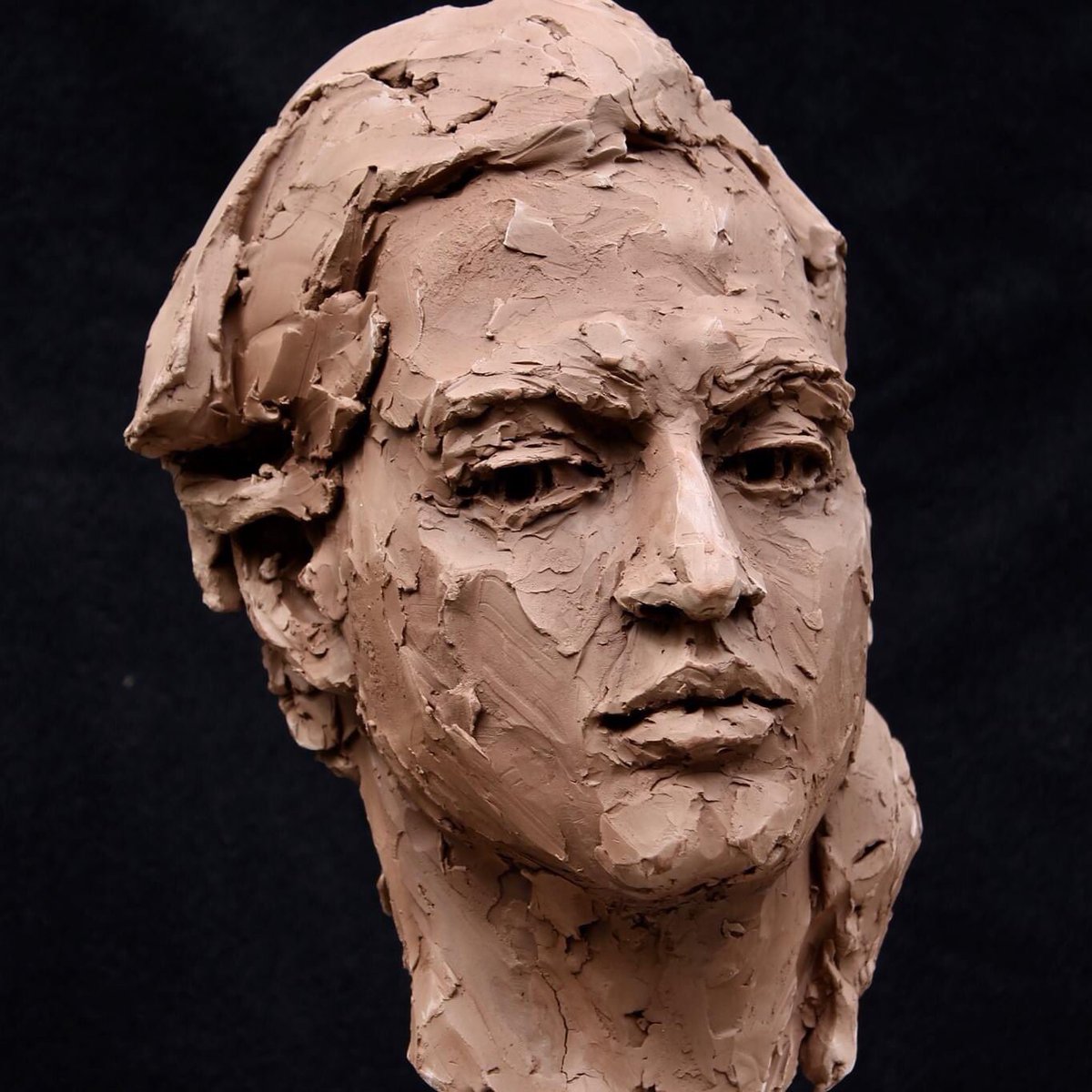 TebbsGallery's tweet photo. Featured Artist of The Week: Rufus Martin!
https://t.co/4iGe8vfMzz
#tebbsgallery #featuredartist #fridayfeatured #onlinegallery #artgallery #sculptor #sculpture #artgallery #artcollector #galleryowner #rufusmartin #meettheartist #blogpost #newblogpost #artblog #artistoftheday https://t.co/dlJ7kzD63Y