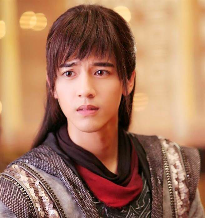 Rabbit_XiaoTuZi's tweet photo. #หลี่จงหลิน น้องเคยแสดงมาหลายเรื่องแล้ว ผ่านตามาก็หลายเรื่องแต่ฉันจำน้องไม่ได้ 😅
#ข้าก็เป็นสตรีเช่นนี้
#AGirlLikeMe
#lizonglin https://t.co/ksYly8MNVz