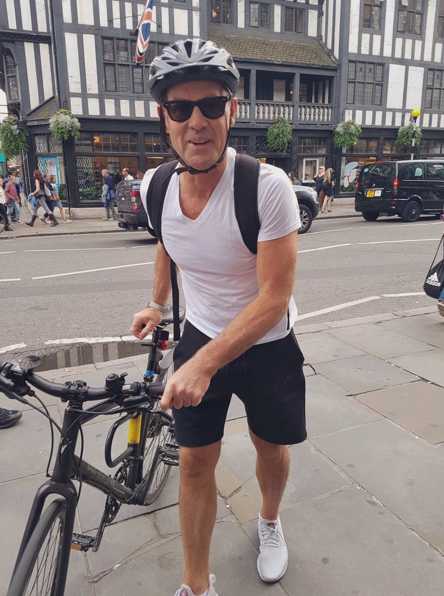 MazC1975's tweet image. #FlashbackFriday

15/8/19

@JosephMusical @JDonOfficial with my lovely friend @Nic1705. 

Can’t wait to finally be seeing this again next month! #gogogojoseph ❤️🌈