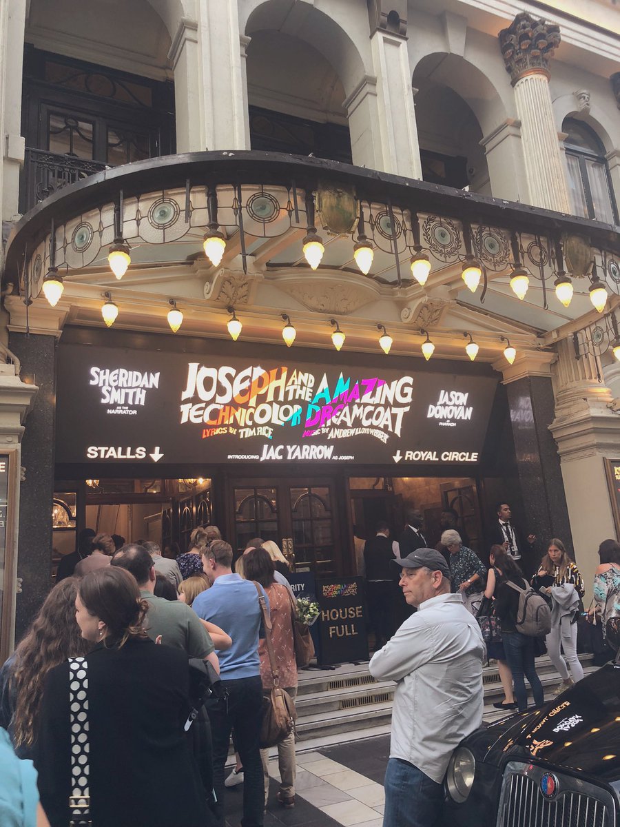 MazC1975's tweet image. #FlashbackFriday

15/8/19

@JosephMusical @JDonOfficial with my lovely friend @Nic1705. 

Can’t wait to finally be seeing this again next month! #gogogojoseph ❤️🌈