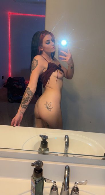 Check out my linkkk 😈🖤 https://t.co/U077obiGN4