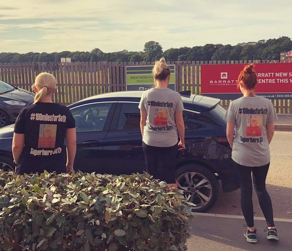 SuperheroSETH's tweet photo. DAY 1 🏃‍♀️🏃‍♀️🏃‍♀️ (yesterday)

Today has been a busy day, so Auntie Georgia and her friends were only able to squeeze a small run in this evening, followed by a short dog walk to finish off 😁🏃‍♀️🐕
#TeamSeth #100milesforseth #running https://t.co/Tr0MpMVCRs
