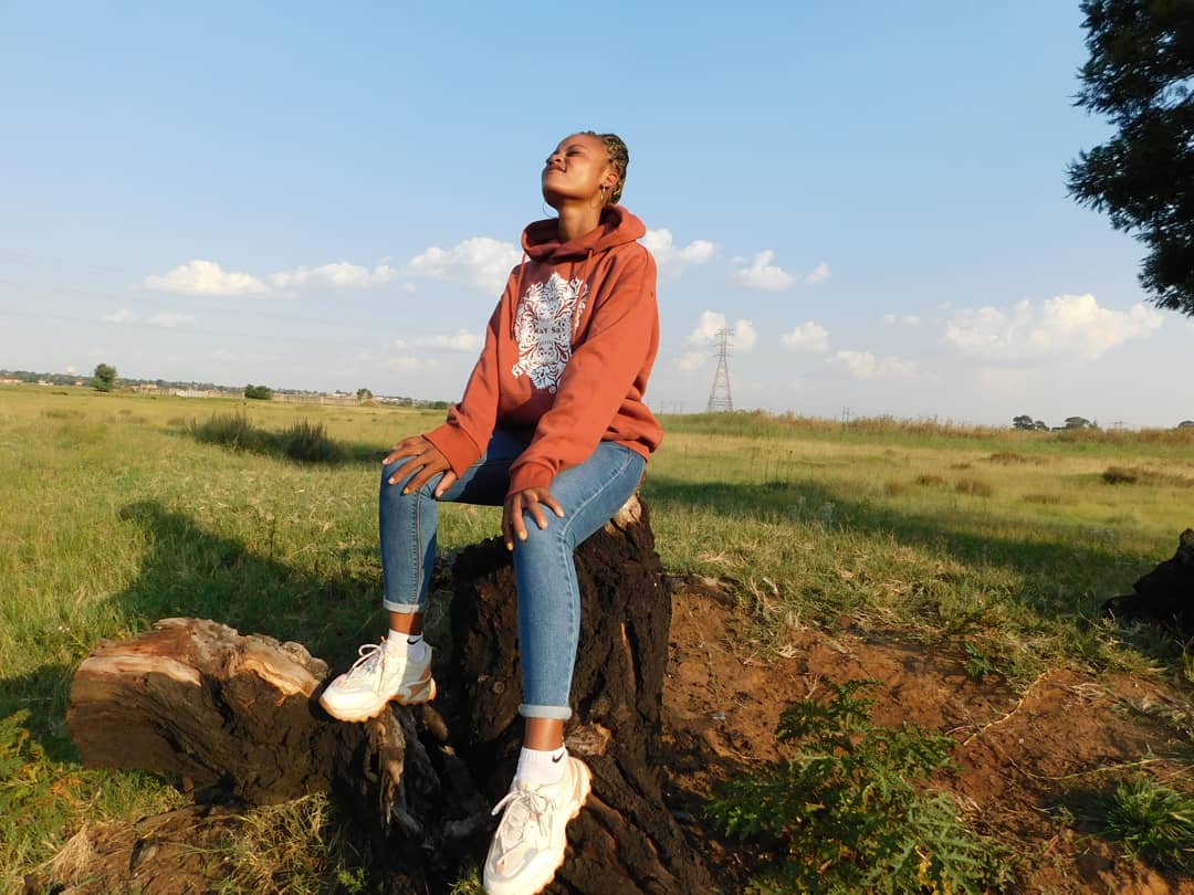 KayClothingBF's tweet photo. They are still available so please make sure you get yours today your support would be much appreciated. 💚 @Iamkhumbulani_m
-HOODIE - R350 https://t.co/wLbwSqxF5t
