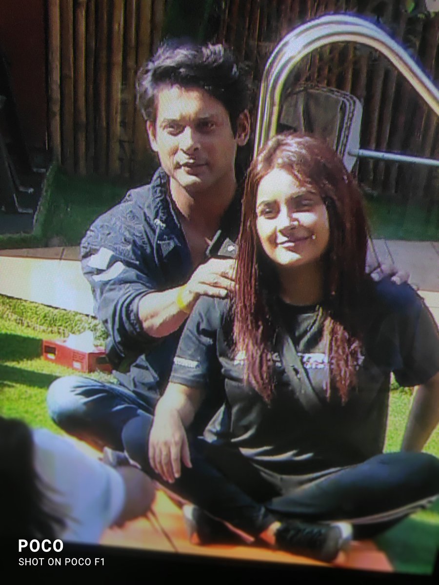 arunndabas's tweet photo. The first thing inthe morning I do is checking on these two souls here!!! That's how my day starts!!! Koi connection hain shayad!! 😘
#MissingSidNaaz https://t.co/4nlaABdP2I