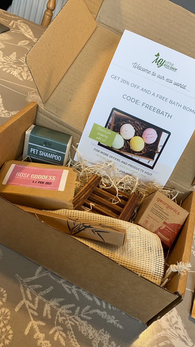 DawnDoug1's tweet photo. Another fab deliver @my_littleecoshop.  Thank you so much. Even one for the dogs 😍 https://t.co/HPYzNUtXwu