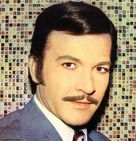 Sinemamıza oyuncu ve yönetmen olarak unutulmaz karakter ve eserler kazandıran değerli usta sanatçı dostum #KartalTibet’in hayatını kaybetmesini büyük bir üzüntü içinde öğrenmiş bulunmaktayım..